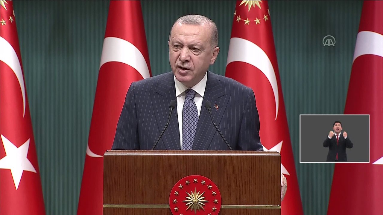 ANKARA - Cumhurbaşkanı Erdoğan: 'Tüm işlemlerde KDV oranının yüzde 18 olduğunu varsaydığımızda, OECD ülkeleri arasında KDV oranı en düşük ikinci ülkeyiz''