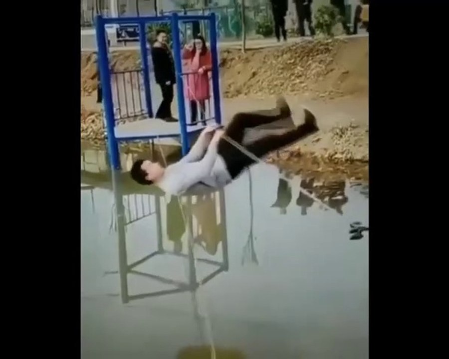 IDIOTS GETTING HURT COMPILATION - 2 _ July2021 funniest fails girls ( 480 X 600 )