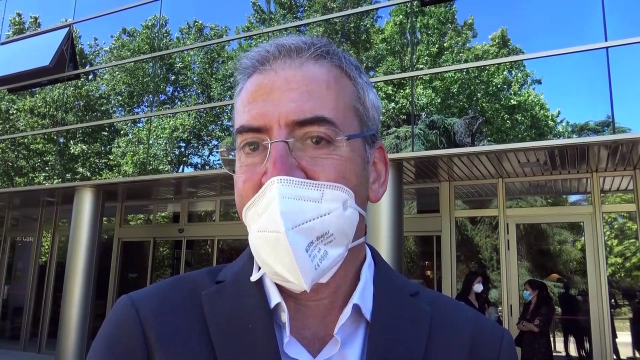 Personalidades y rostros conocidos acuden al tanatorio de Tico Medina