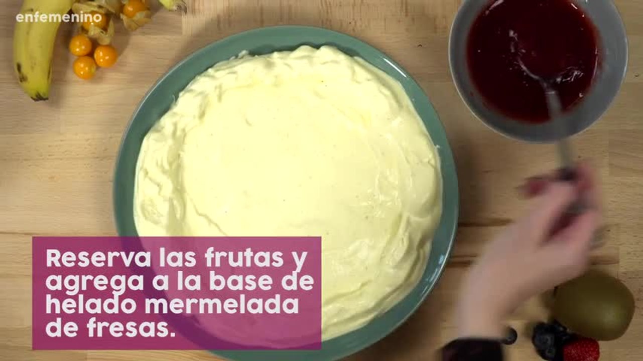 Pizza de helado y frutas