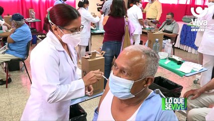 Capitalinos se inmunizan con primera y segunda vacuna contra la Covid-19