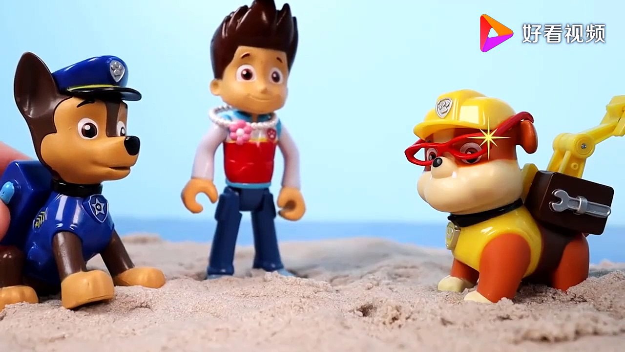 Children’s toy story: The barking team is dispatched to save the whale because the whale’s mouth is blocked by seaweed!