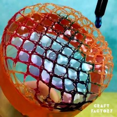 16 Weird And Wonderful Art Hacks