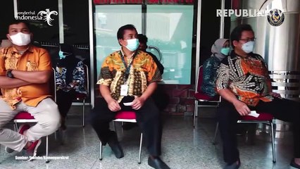 Menparekraf Dorong Mahasiswa Poltekpar Sukseskan Vaksinasi