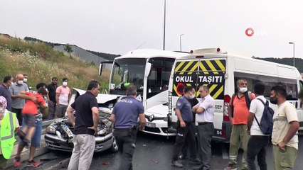 Maltepe’de 5 aracın karıştığı zincirleme trafik kazası: 2 yaralı