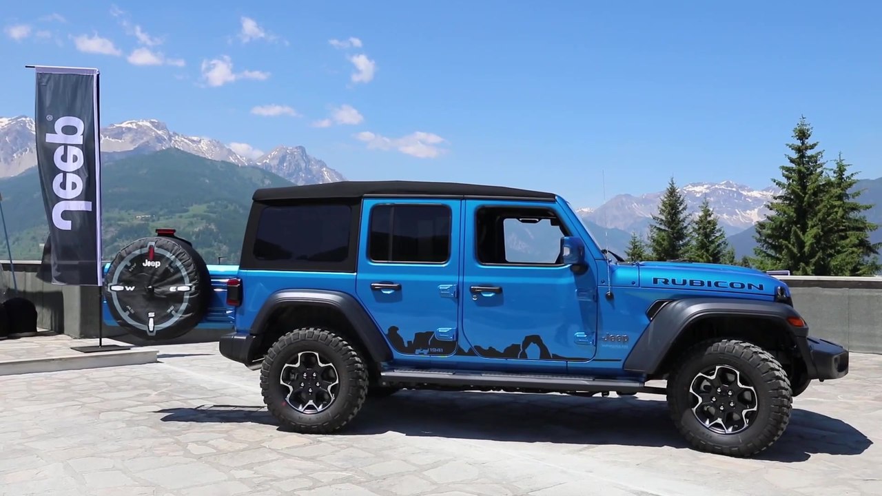 Over 100 Authentic Accessories by Mopar® for the new Jeep® Wrangler 4xe