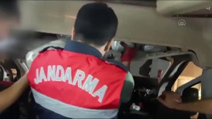 ŞANLIURFA - Minibüste 14 kilo 670 gram esrar ele geçirildi