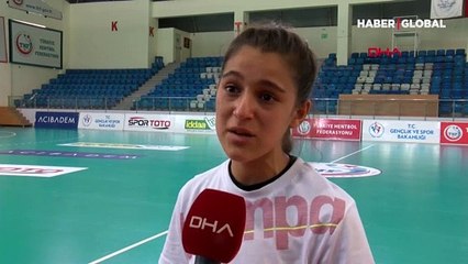 'Sen kızsın, şort giyemezsin' dinlemedi, önyargıları yerle bir etti! Türkiye genç sporcu Merve Akpınar'ı konuşuyor