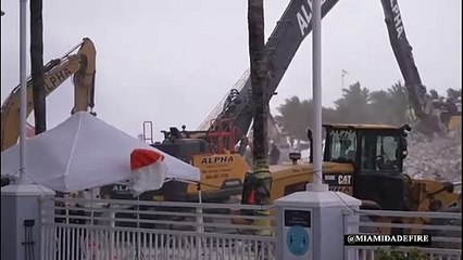 استئناف عمليات البحث بين أنقاض مبنى فلوريدا بعد هدمه