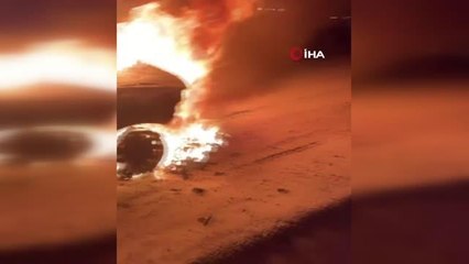 Otoyolda yanan araca bakayım derken hafriyat kamyonuna çarptı