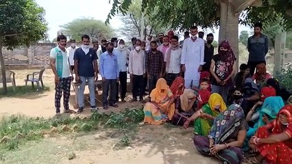 दूल्हे ने साले की मंगेतर से रचाई शादी, पुलिस थाने में धरने पर बैठी दुल्हन