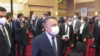 Oktay: "(Suriyeli sığınmacılara yönelik destekler) Bu dokunmanın geciktiği her gün geç kalınmış bir süreyi ifade eder"