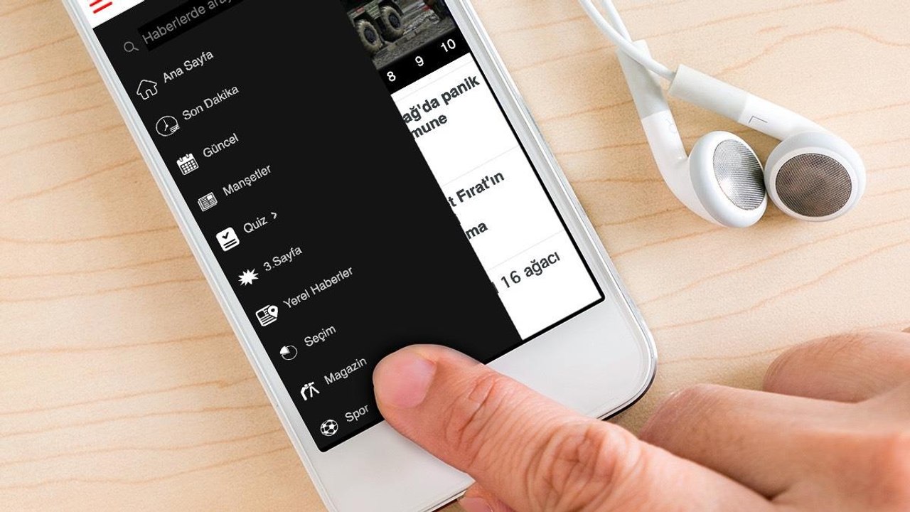 Rusya'nın Kamçatka bölgesinde AN-26 tipi yolcu uçağı düştü
