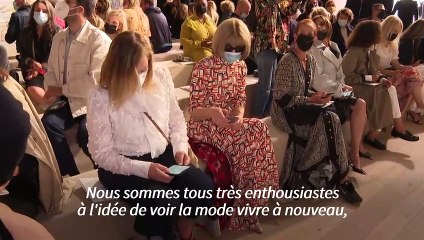 Défilé Couture Dior: le monde de la mode heureux de "revivre"