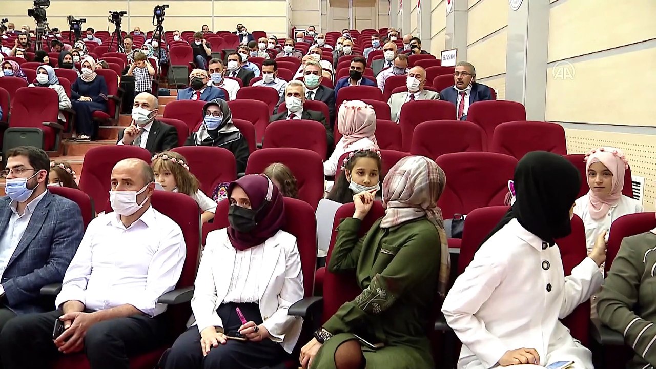 ANKARA - Erbaş: 'Çocuklarımızı takdir ve teşvik ederek, camiye gelmeleri ve sevmelerine katkı sağlayalım'