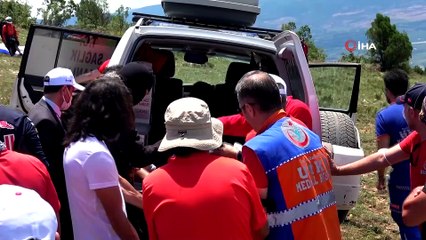 Tokat’ta yamaç paraşütçü kalkış yaparken düşerek yaralandı