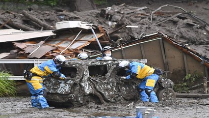 Mudslide in Atami Japan 3 Dead & 113 Missing