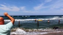 SİNOP - Denizde boğulma tehlikesi geçiren baba ve 2 çocuğu kurtarıldı