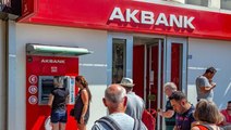 Sistemi çöken Akbank'tan yeni açıklama: Siber saldırı iddiaları gerçek dışıdır