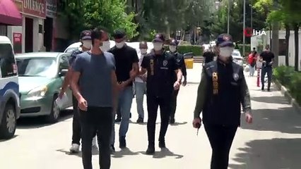 ATM'lerden 50 bin liralık vurgun yapan 2 kişi tutuklandı