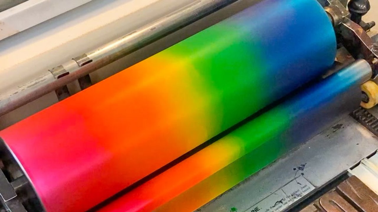 How colorful wall art is printed with a letterpress