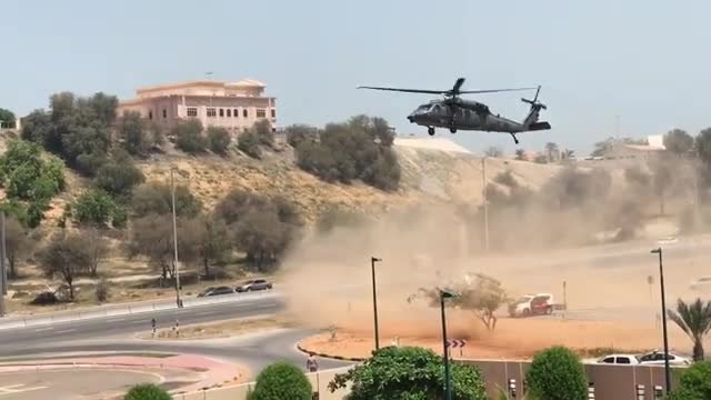 وصول جثمان الشهيد حسن آل بشر لإمارة رأس الخيمة