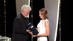 Pedro Almodovar remet la Palme d'or d'honneur à Jodie Foster - Cannes 2021