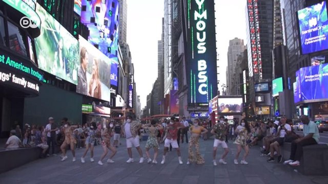 Нью-Йорк после пандемии возрождает культурную жизнь, звездные тусовки и туризм (06.07.2021)