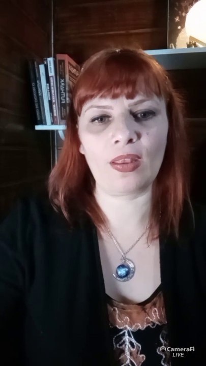 leitura de tarot: pense numa situaçao e as cartas dizem o que  energias ou acontecimentos tras para você