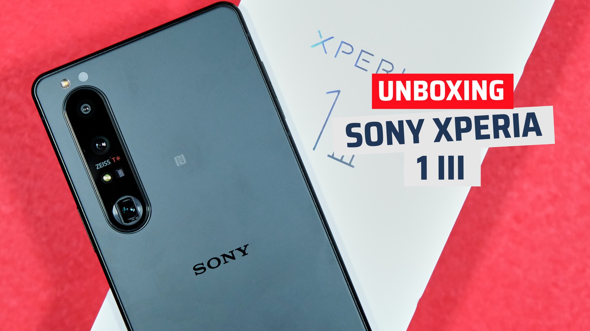 Unboxing: Sony Xperia 1 V 