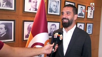 Arda Turan 1 yıl daha Galatasaray'da