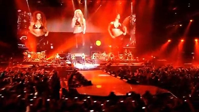 SHAKIRA — Loca | (SHAKIRA: ‎LIVE FROM PARIS BERCY / ON 13TH AND 14TH JUNE 2011) | PALAIS OMNISPORTS DE PARIS-BERCY
