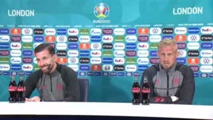 Demies - Schmeichel : "Vous l'avez déjà gagné ?"