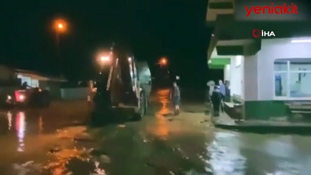 Düzce’de sel felaketi! Evler boşaltıldı