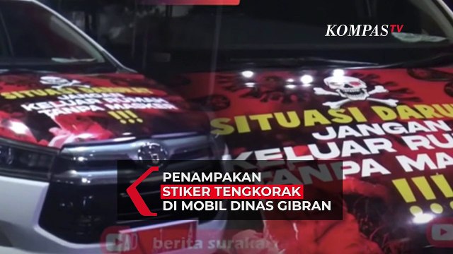 Penampakan Stiker Tengkorak di Mobil Dinas Gibran
