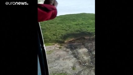 Russia, i soccorritori recuperano i corpi dell'aereo precipitato in mare