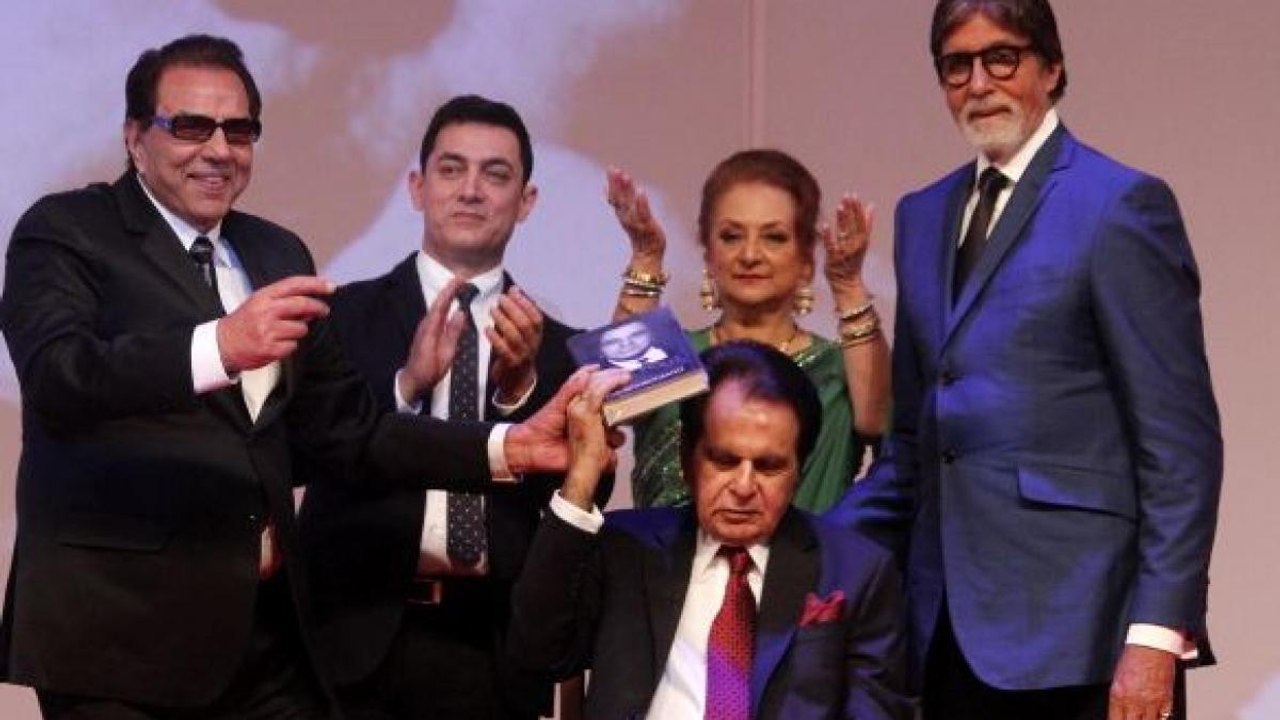 Dharmendra mourns Dilip Kumar's demise