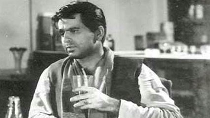 Dilip Kumar फिल्मों में मरने की एक्टिंग करते करते हो गए थे Depression का शिकार | FilmiBeat