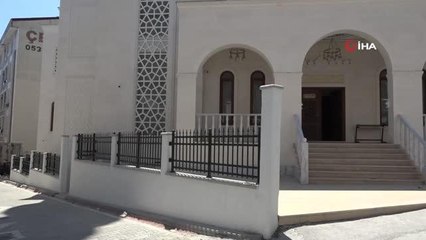 Esenyurt'ta Bulut Camii ibadete açıldı
