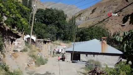 Ağaçdibi köyü otoban gibi yola kavuşuyor