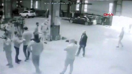 İstanbul'da film sahnelerini aratmayan silahlı baskın kamerada