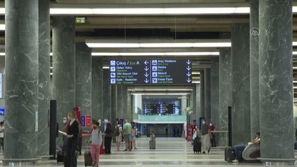 Aşılamada ilk 10 il arasında yer alan İzmir'de vaka sayıları düşmeye devam ediyor