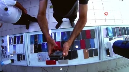 Selfie meraklısı hırsızlardan biri yakalandı