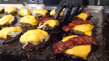 Triple Cheeseburger - Korean Street Food