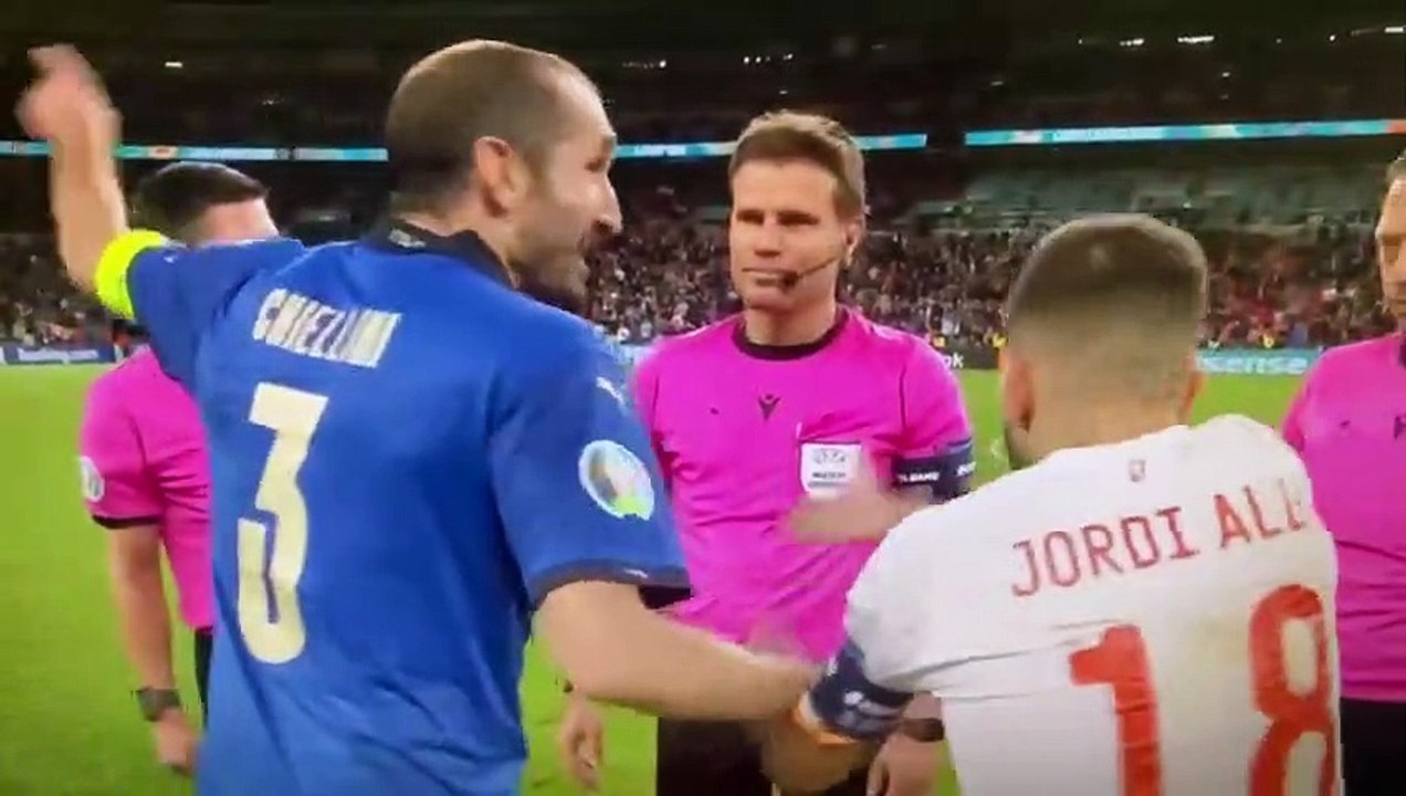 Giorgio Chiellini, mort de rire avant la séance de tirs au but pour la place en finale de l'Euro 2020