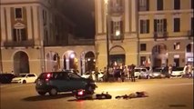 Italia-Spagna, follia a Cuneo: scontro frontale in piazza tra scooter e un'auto, ferita una 14enne