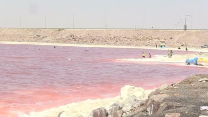 İranlılar Urumiye Gölü'nün eski günlerini özlüyor