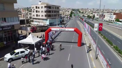 Konyalı bisikletçilerin şampiyonluğa giden yolu tarladan geçiyor