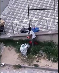 SURİYELİ ÇOCUKLARIN TÜRK BAYRAĞI HASSASİYETİ