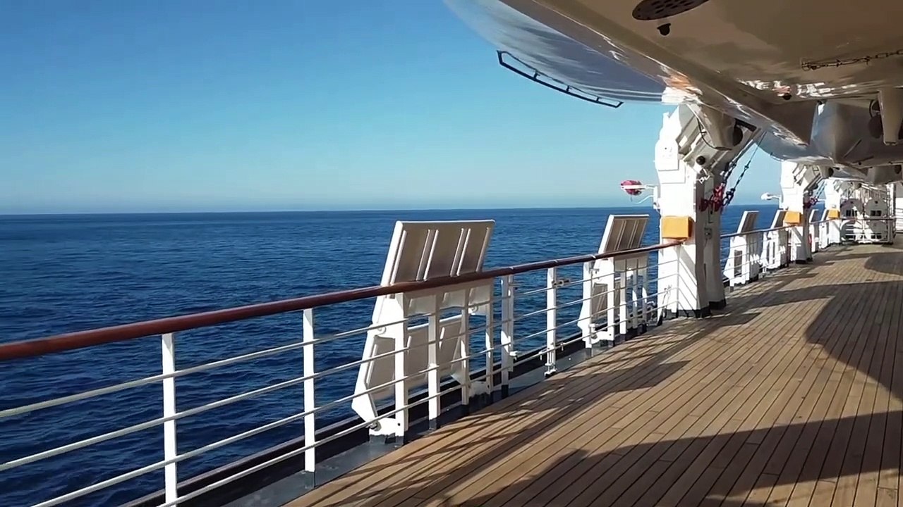 ZUIDERDAM OUTSIDE VIEW